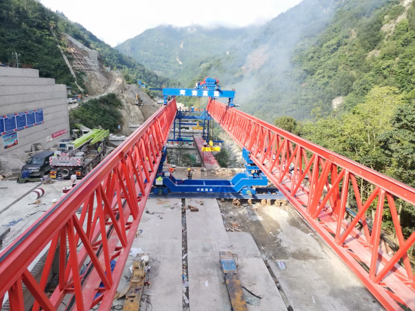 GYLQ200T-40M自平衡過跨架橋機安裝作業(yè)時需要哪些工具？